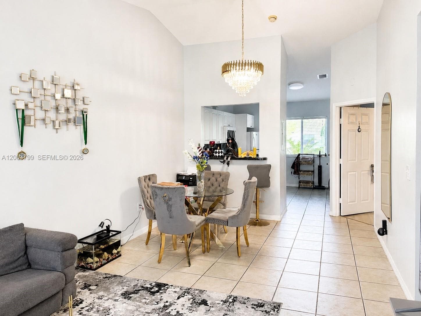 7830 NW 6th St # 204, Pembroke Pines FL 33024