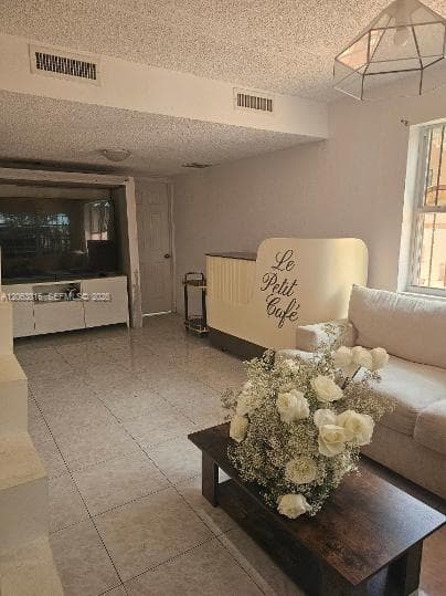 507 Flagami Blvd, Miami FL 33144 photo 5