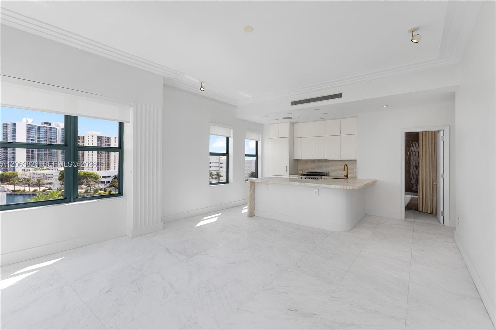 2421 Lake Pancoast Dr # 7A, Miami Beach FL 33140 photo 4