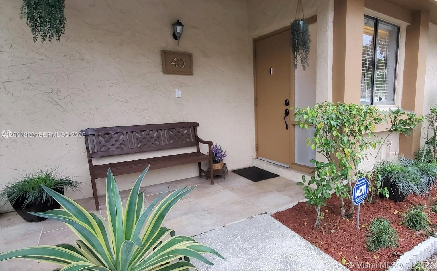40 Wimbledon Lake Dr # 216, Plantation FL 33324 photo 2