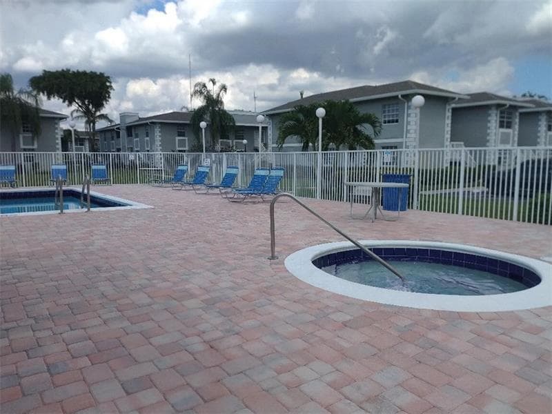 448 NE 210TH CIR Terrace # 102-6B, Miami FL 33179 photo 4