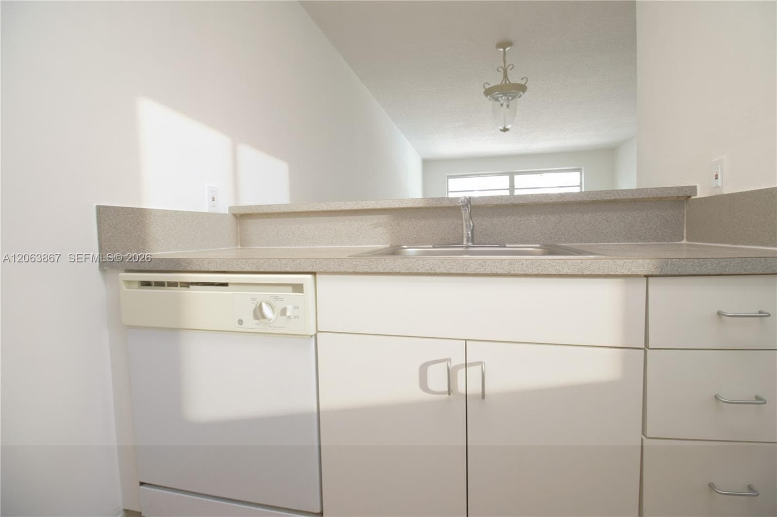 1225 NE 124th St # 24B, North Miami FL 33161 photo 4