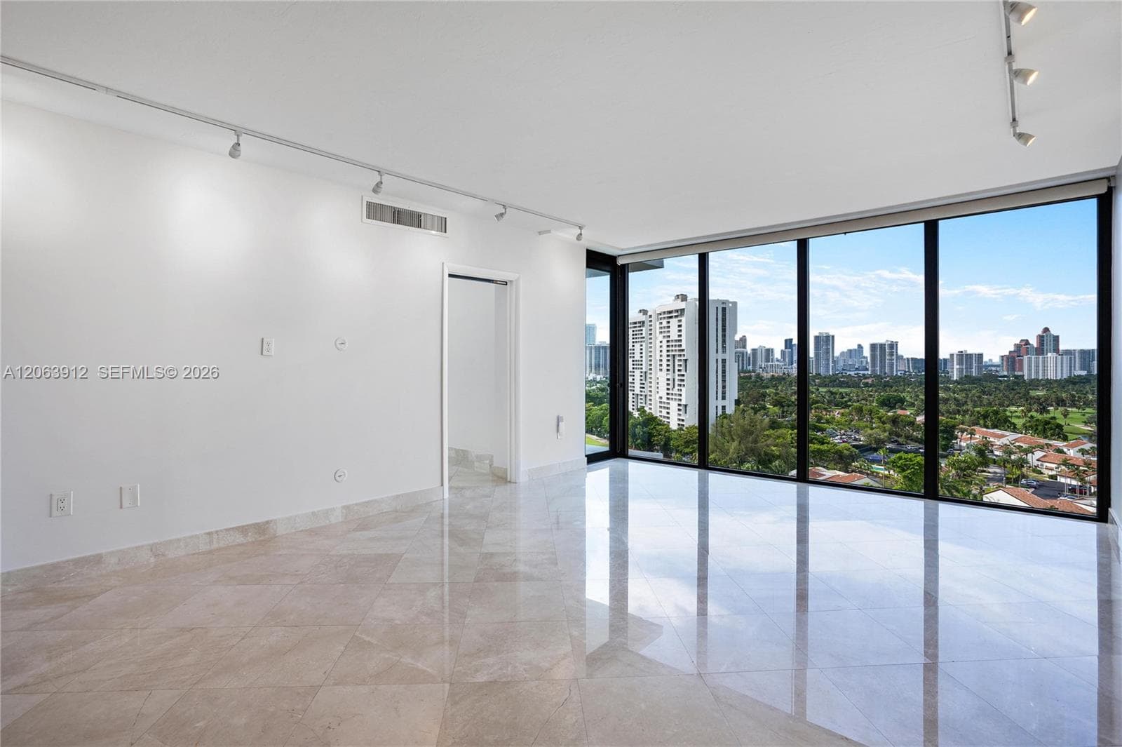 3375 N Country Club Dr # 1605, Aventura, FL 33180 photo 3