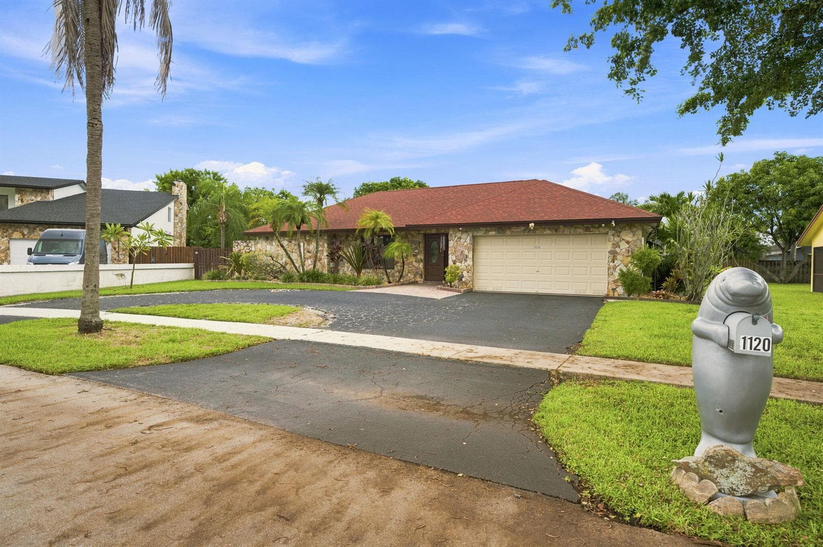 1120 NW 77TH Avenue, Plantation FL 33322