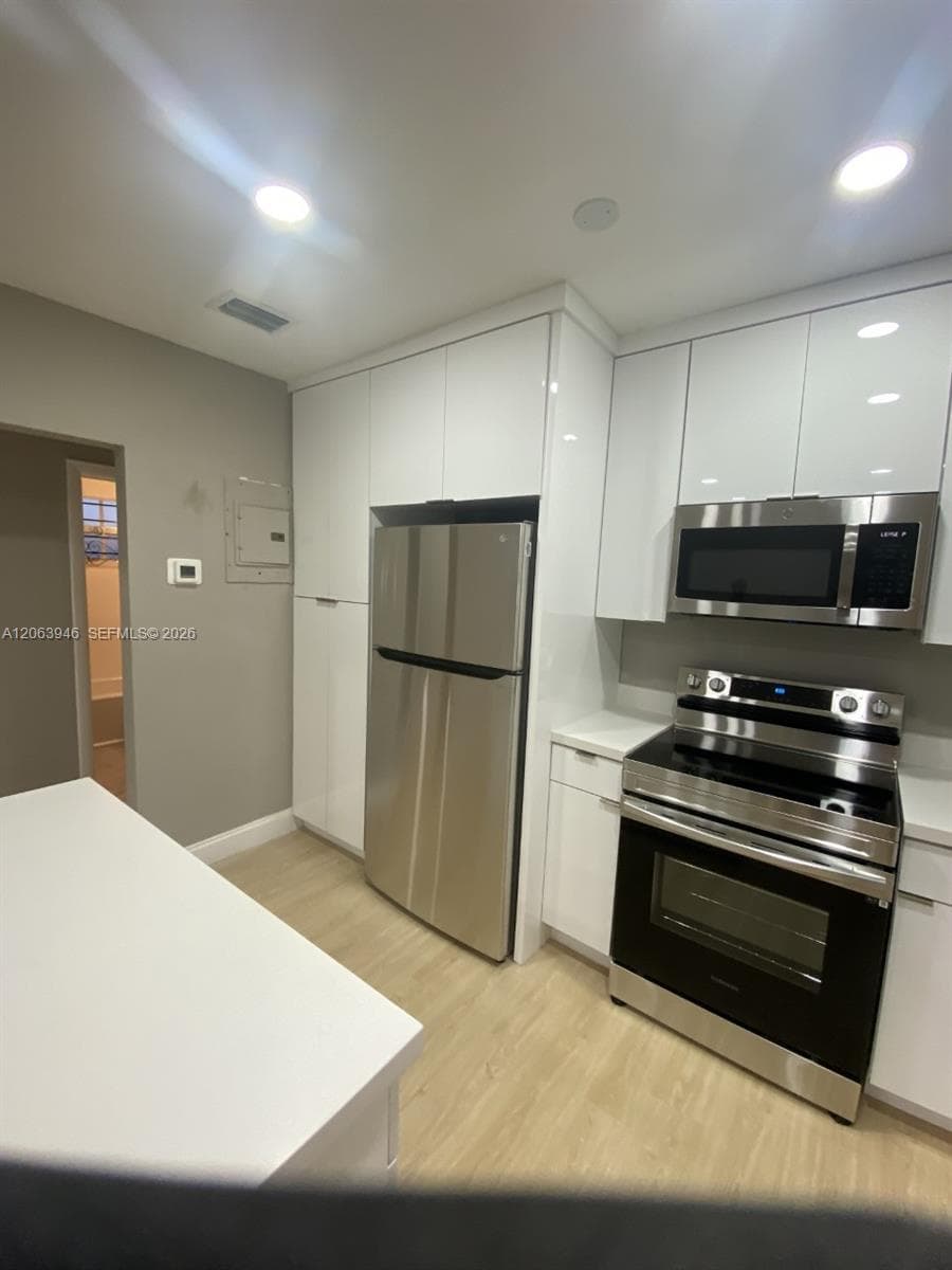 217 NW 48th St # 2, Miami, FL 33127 photo 4