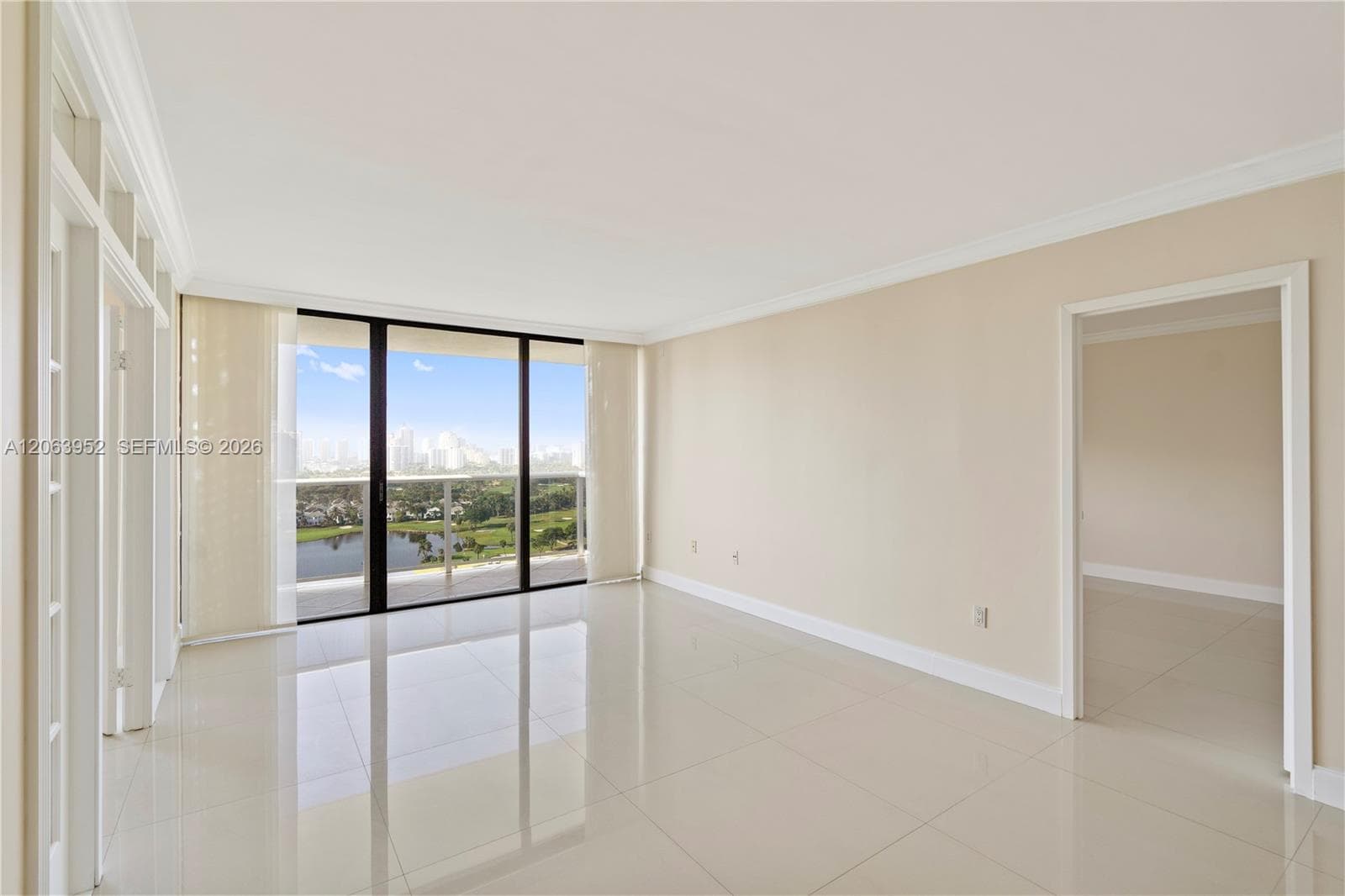 3675 N Country Club Dr # 2208, Aventura FL 33180 photo 5
