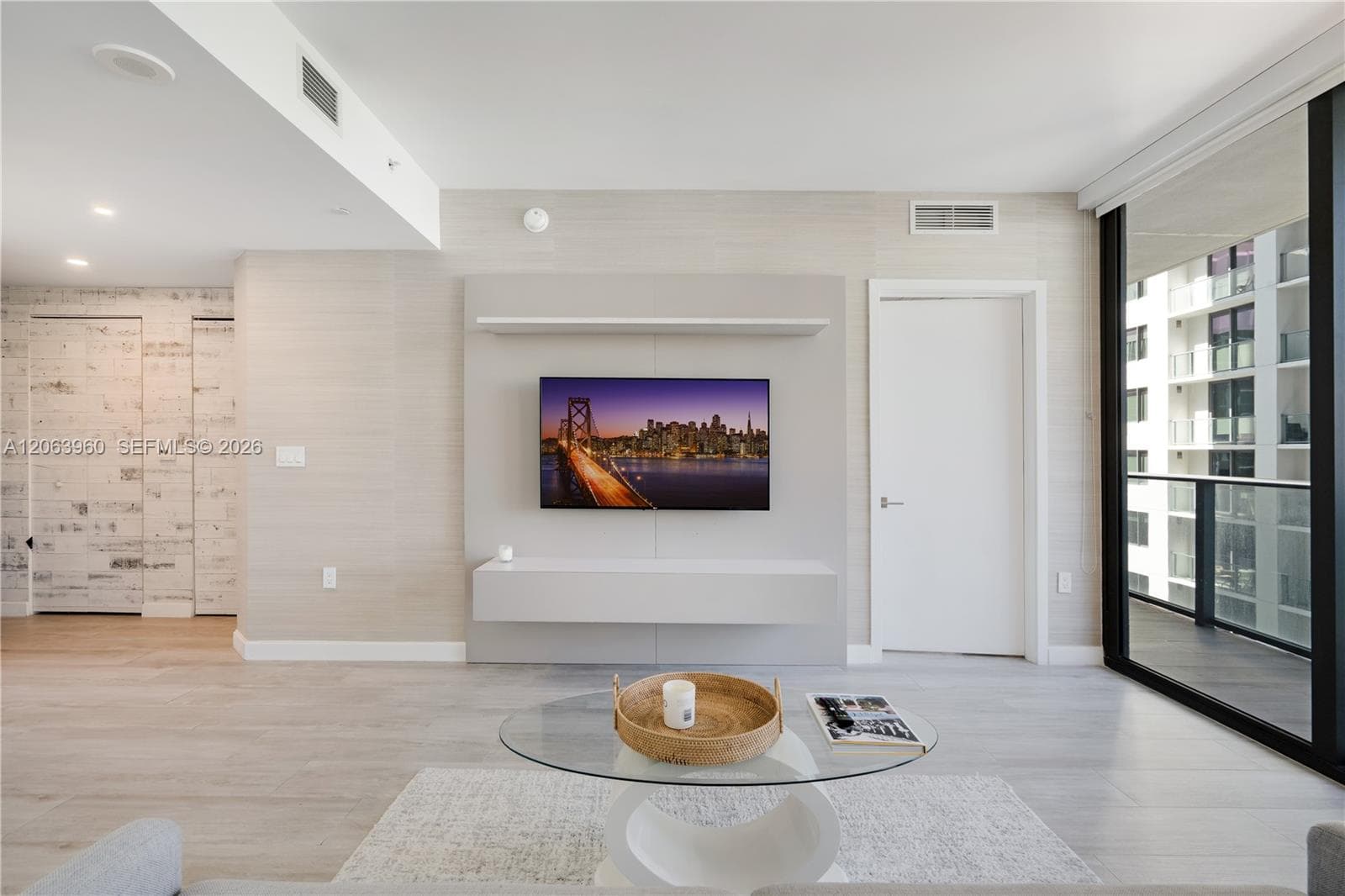 55 SW 9th St # 2301, Miami FL 33130 photo 3