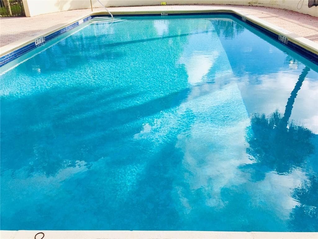 2316 S Cypress Bend Drive # 220, Pompano Beach FL 33069 photo 4