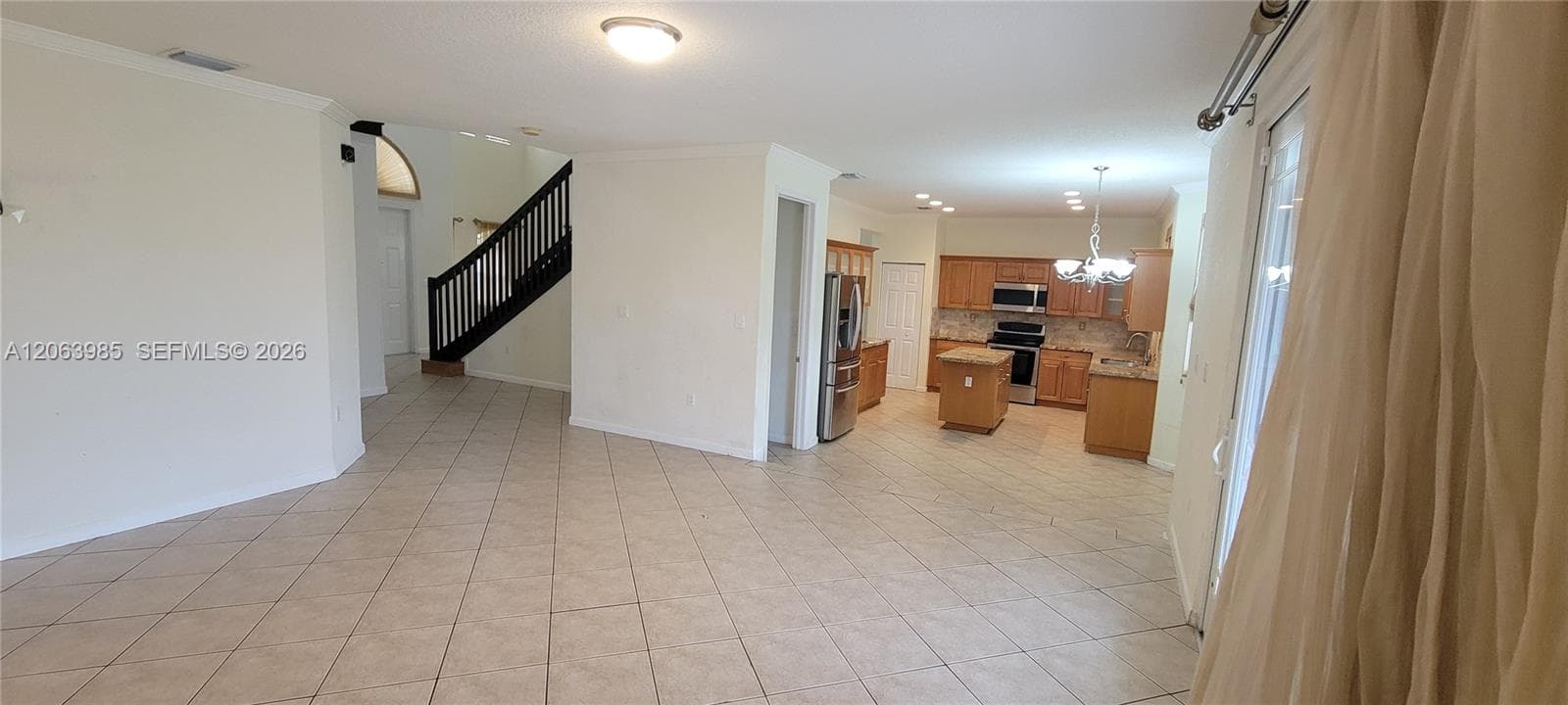 8765 SW 208th St, Cutler Bay FL 33189 photo 4
