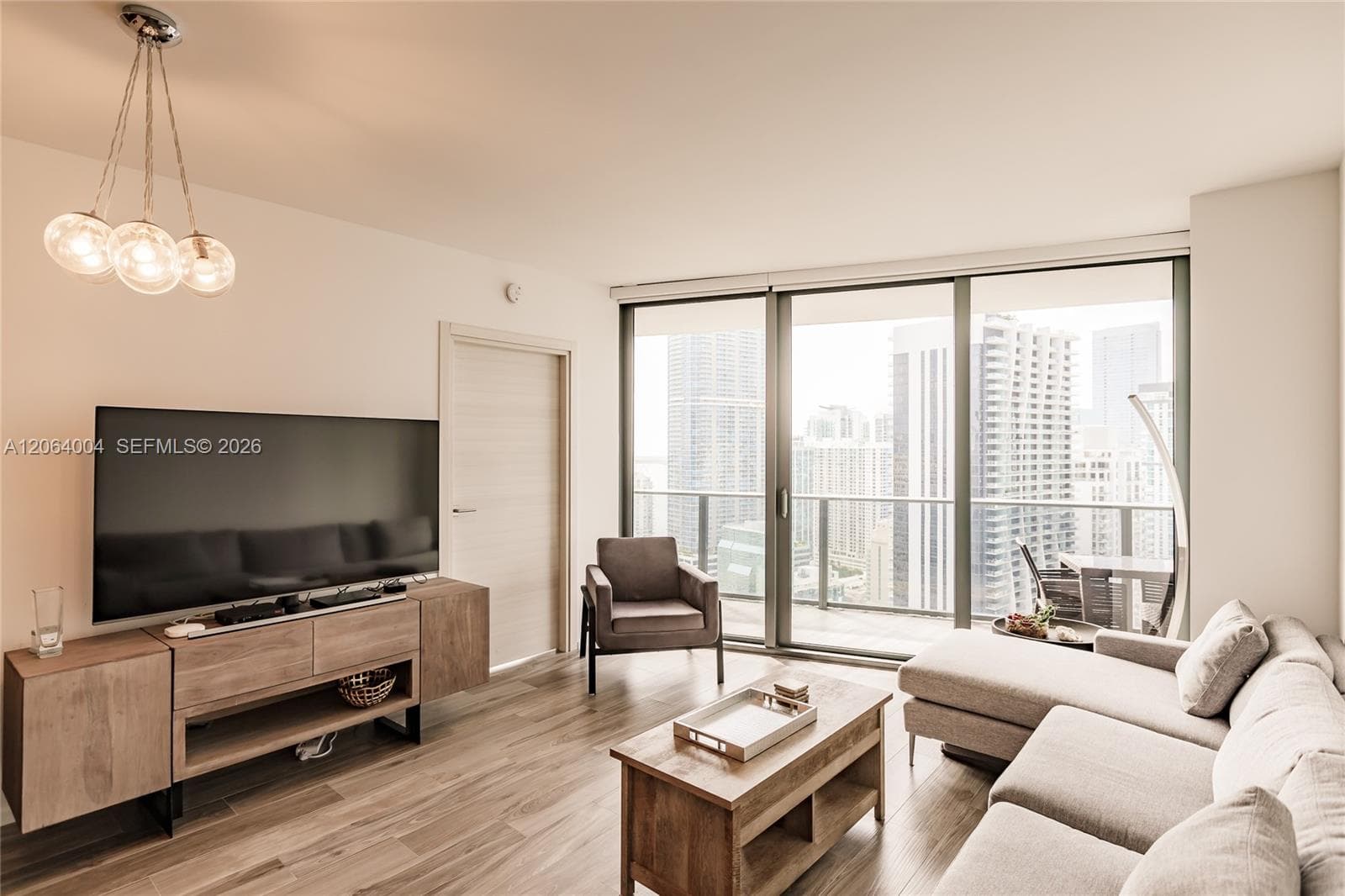 801 S Miami Ave # 3703, Miami FL 33130 photo 2