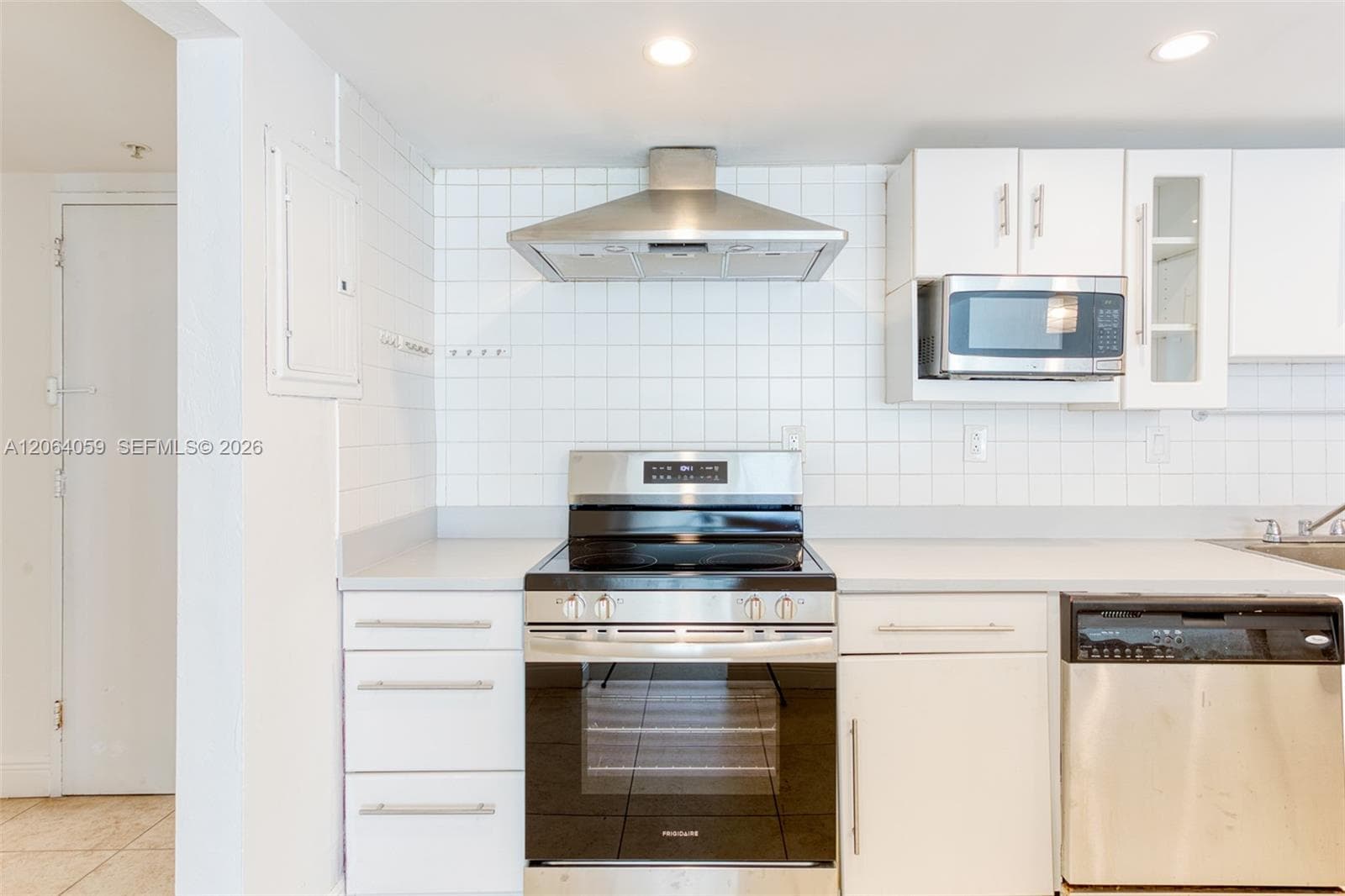 19380 Collins Ave # 406, Sunny Isles Beach FL 33160 photo 4