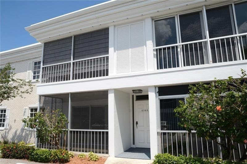 6499 BAY CLUB Drive # 2, Fort Lauderdale FL 33308 photo 2