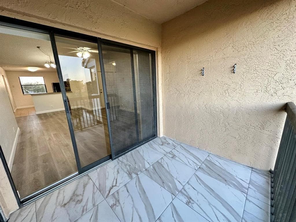 5641 RIVERSIDE Drive # 306B1, Coral Springs FL 33067 photo 4