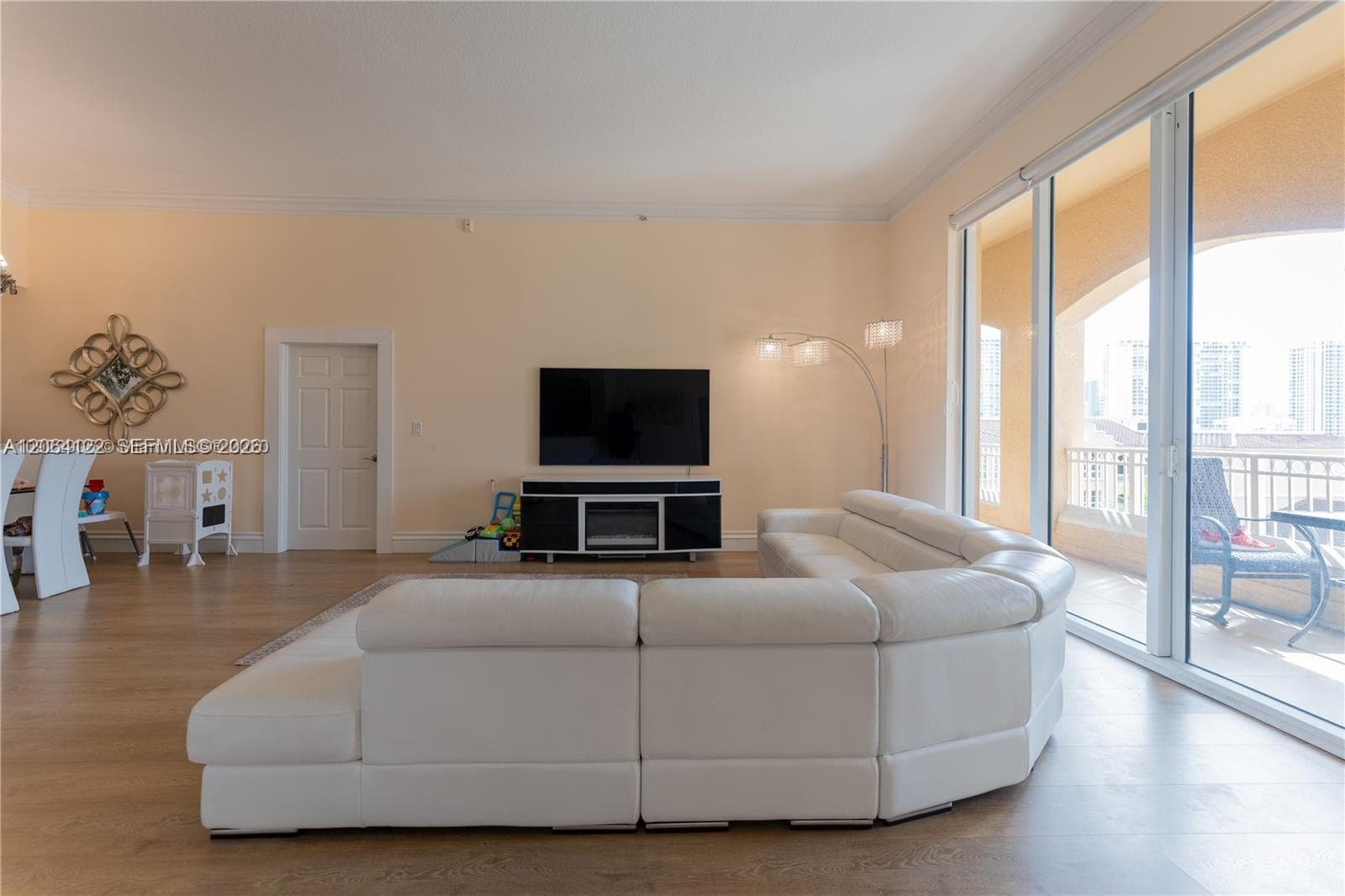 3001 NE 185th St # 710, Aventura FL 33180 photo 2