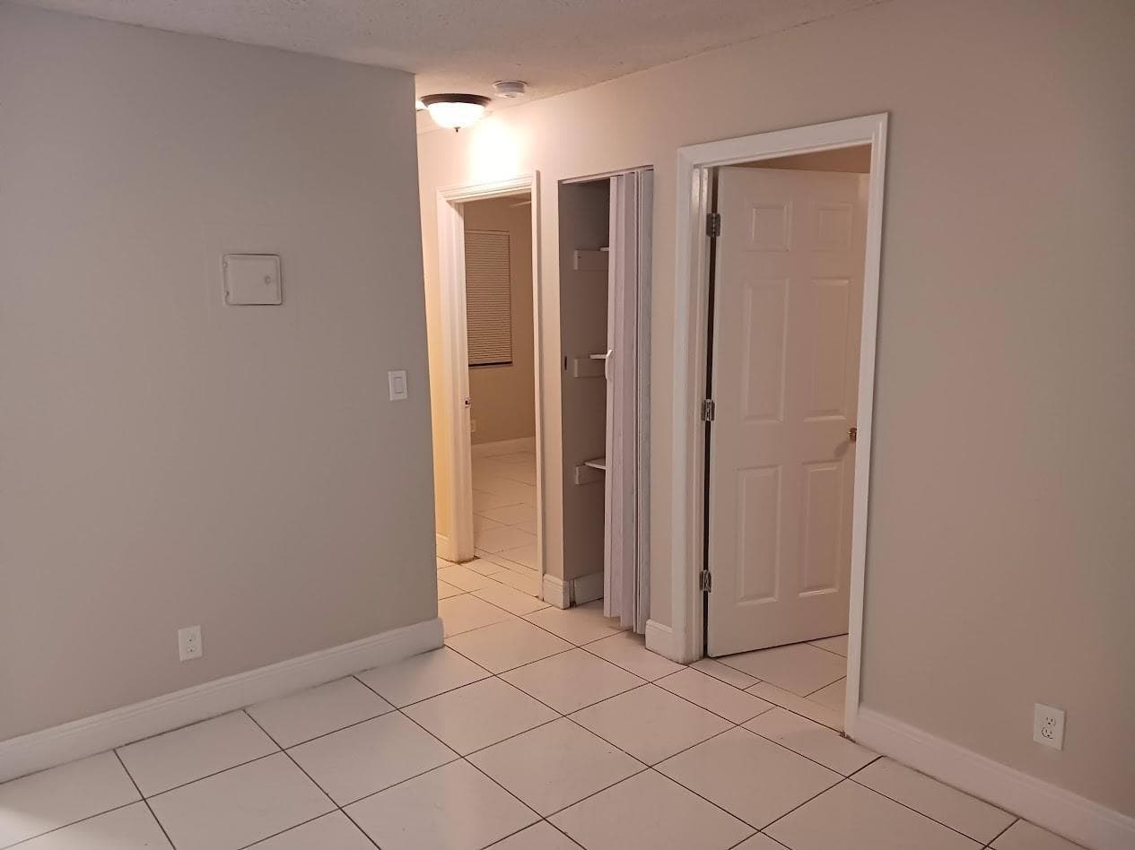 708 NW 6th Street, Hallandale Beach FL 33009 photo 3