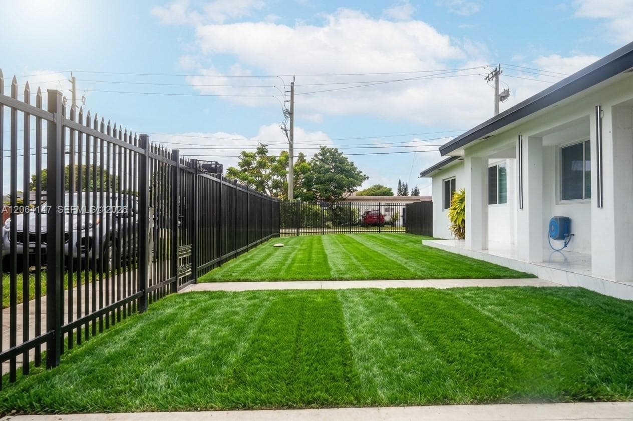 10860 SW 217th Ter, Miami FL 33170 photo 3