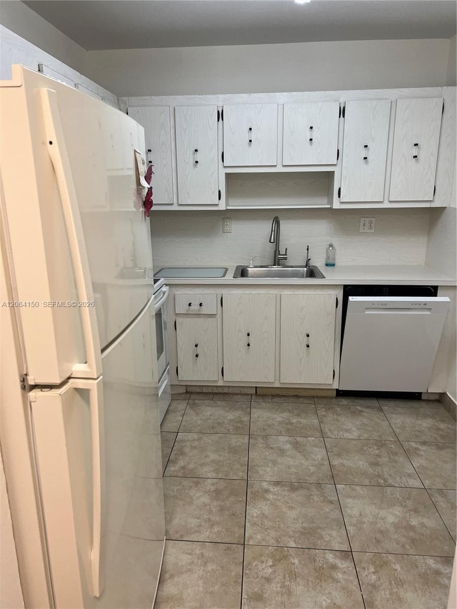 600 Three Islands Blvd # 1609, Hallandale Beach FL 33009 photo 5