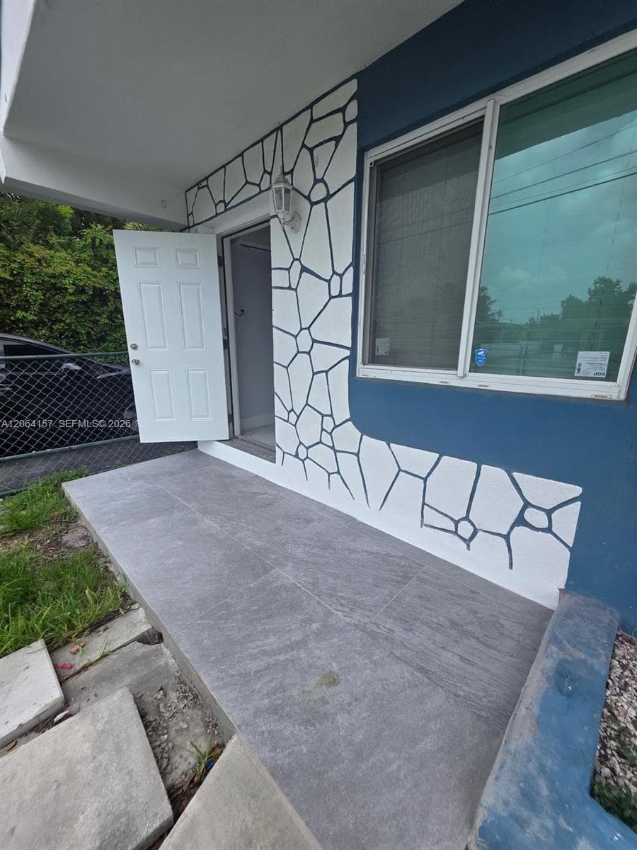 3177 NW 29th St # A, Miami FL 33142