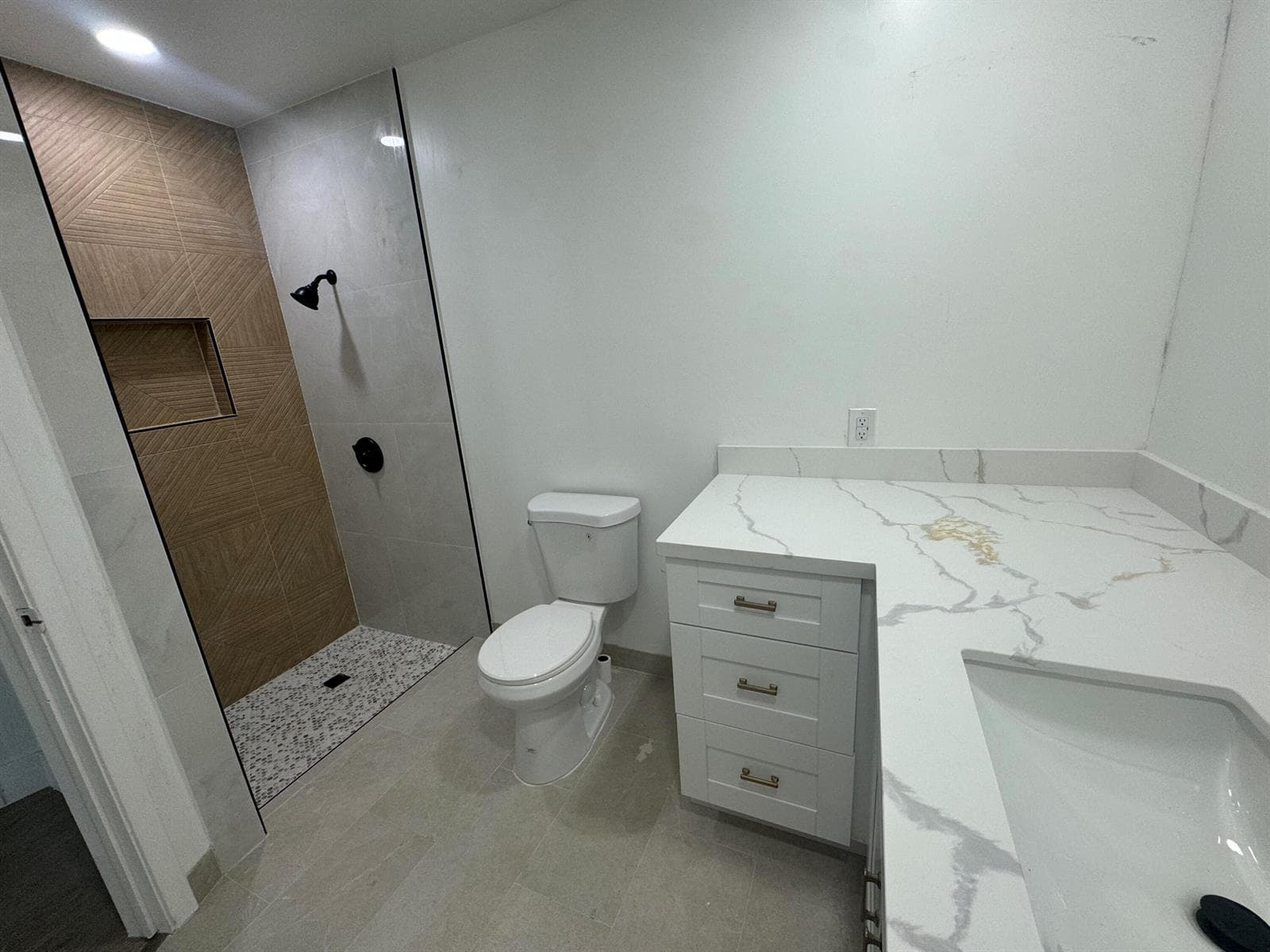 6260 SW 6TH Street, Margate FL 33068 photo 2