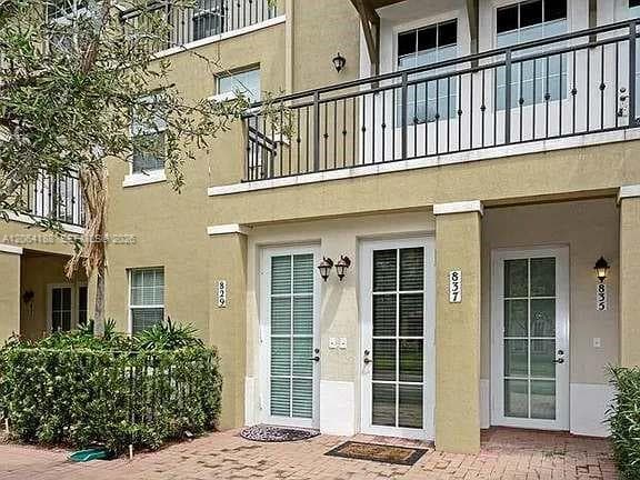 837 SW 147th Ave # 1410, Pembroke Pines FL 33027 photo 3