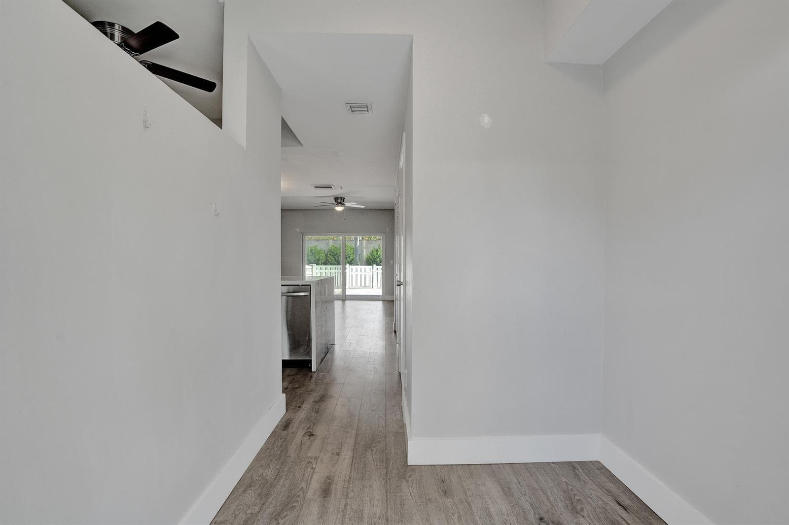 9913 NW 57TH Manor, Coral Springs FL 33076 photo 2