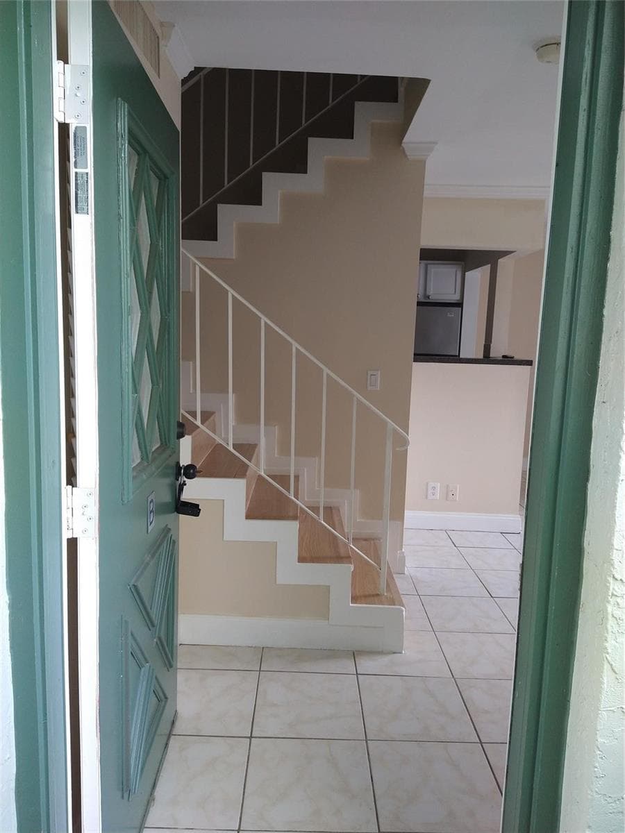 8903 NW 28th Drive # 8B, Coral Springs FL 33065 photo 2