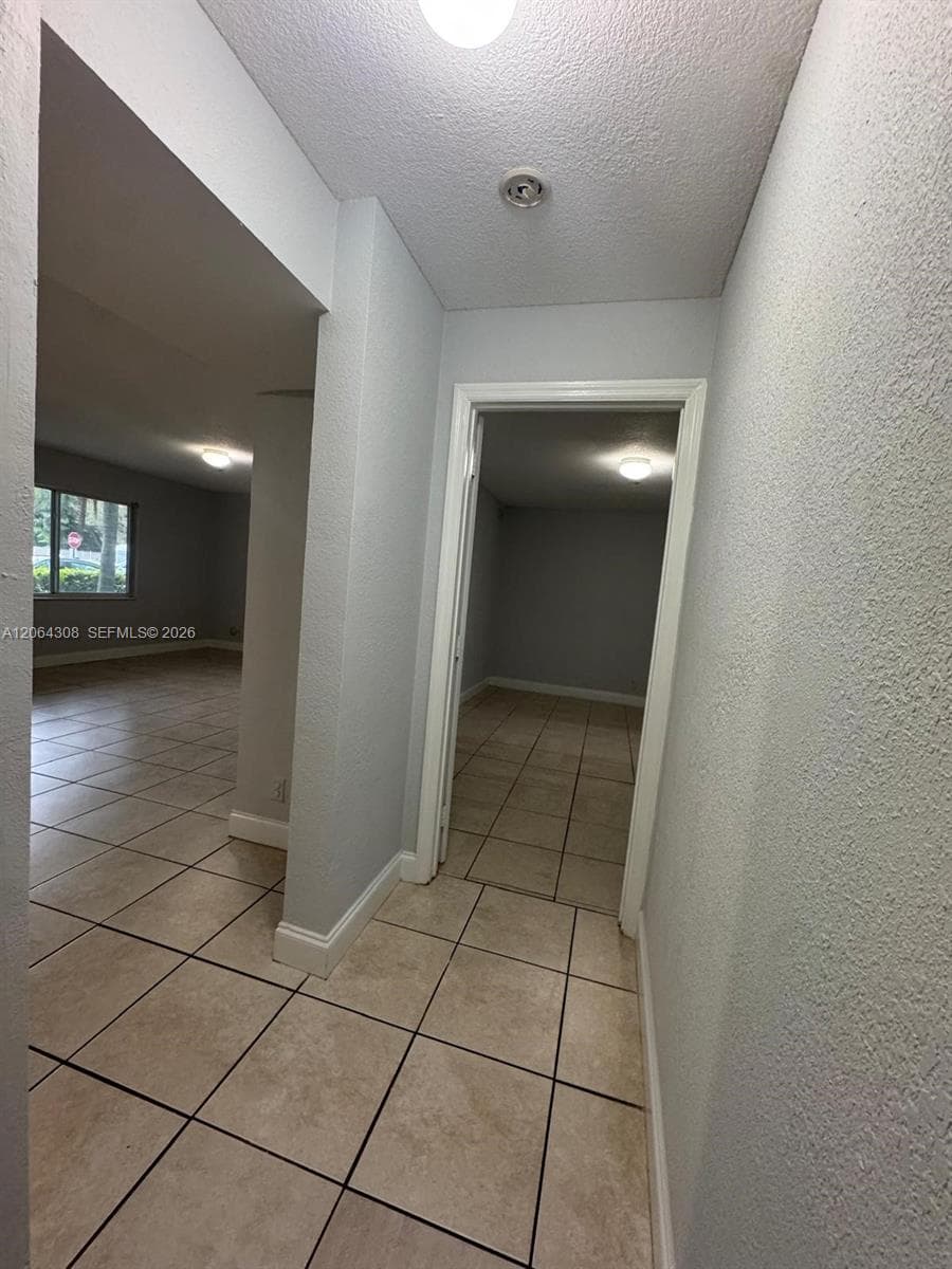 4271 NW 5th St # 130, Plantation FL 33317 photo 2