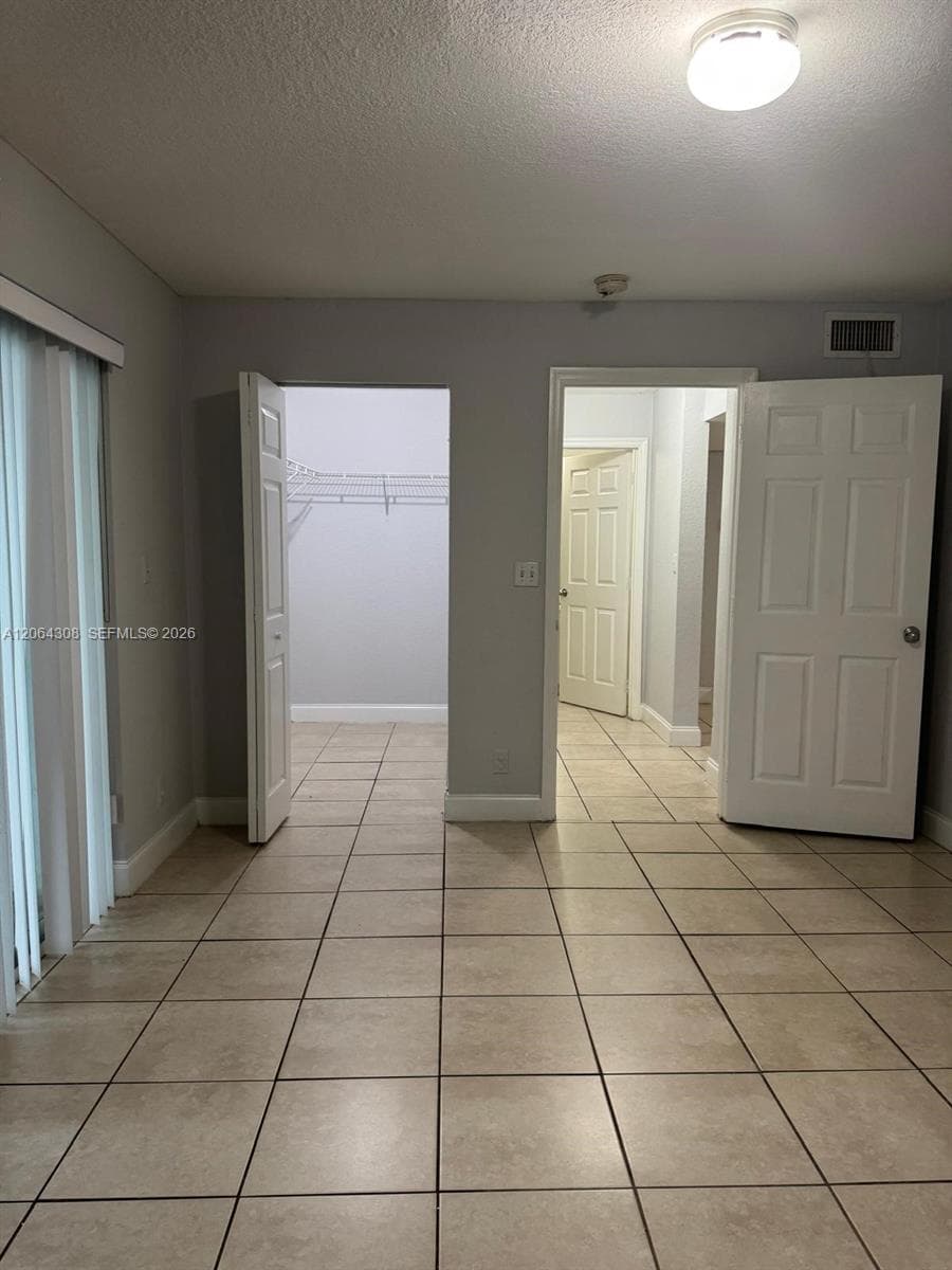 4271 NW 5th St # 130, Plantation FL 33317 photo 3