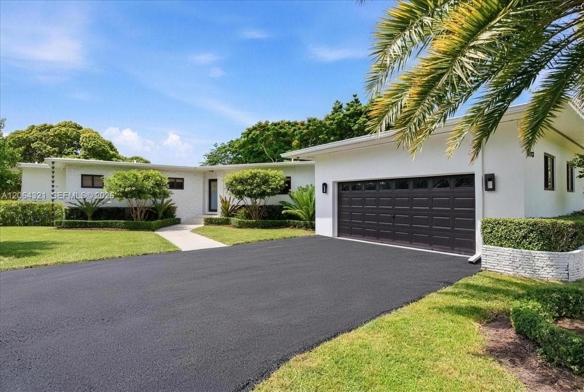7240 Sunset Dr, Miami FL 33143 photo 2