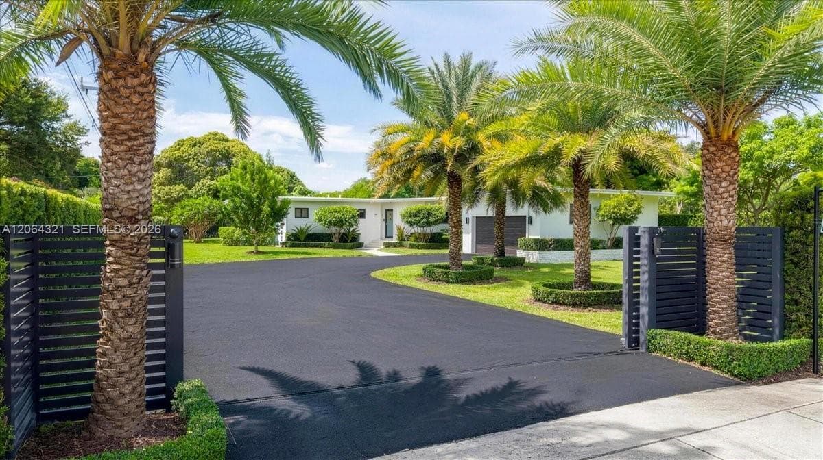 7240 Sunset Dr, Miami FL 33143