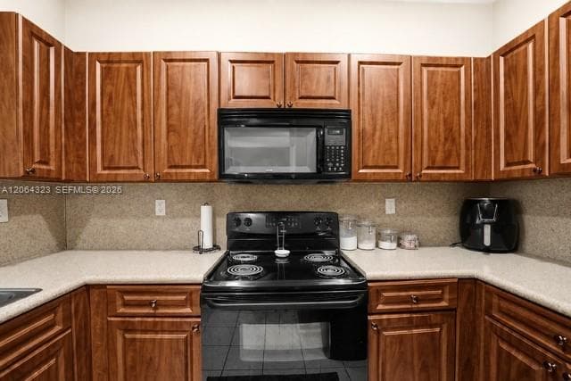 385 NE 31st Ave, Homestead FL 33033 photo 4