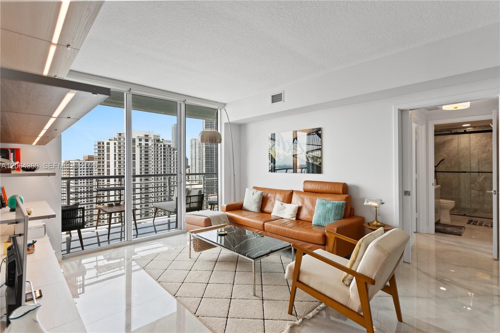 325 S Biscayne Blvd # 3421, Miami FL 33131 photo 5
