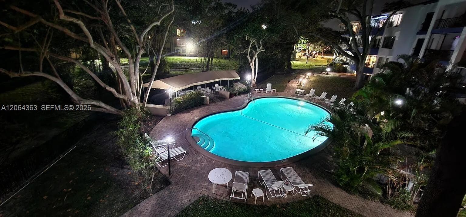 6060 S Falls Cir Dr # 313, Lauderhill FL 33319 photo 3