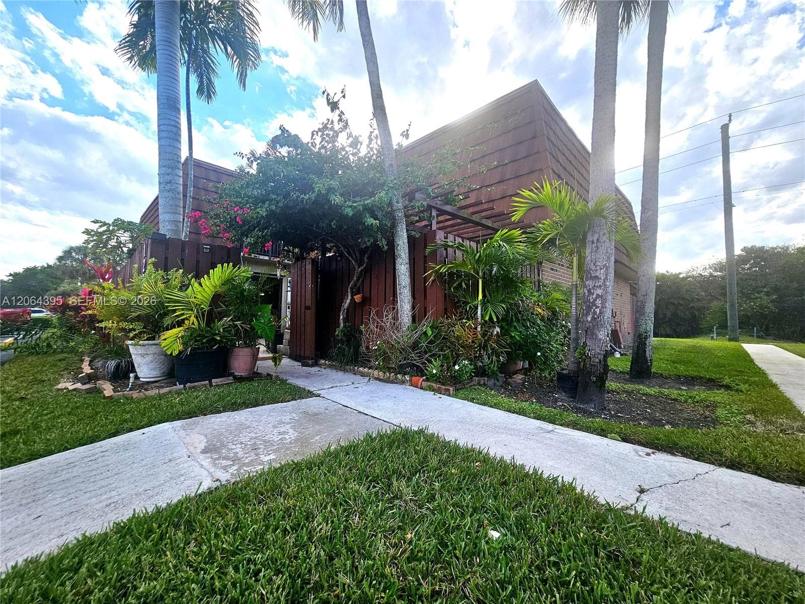 1201 SW 120th Way, Davie FL 33325 photo 3