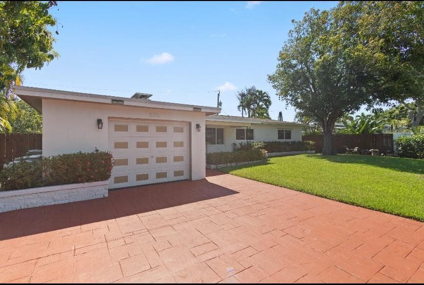 570 SE 2ND Avenue, Pompano Beach FL 33060 photo 5