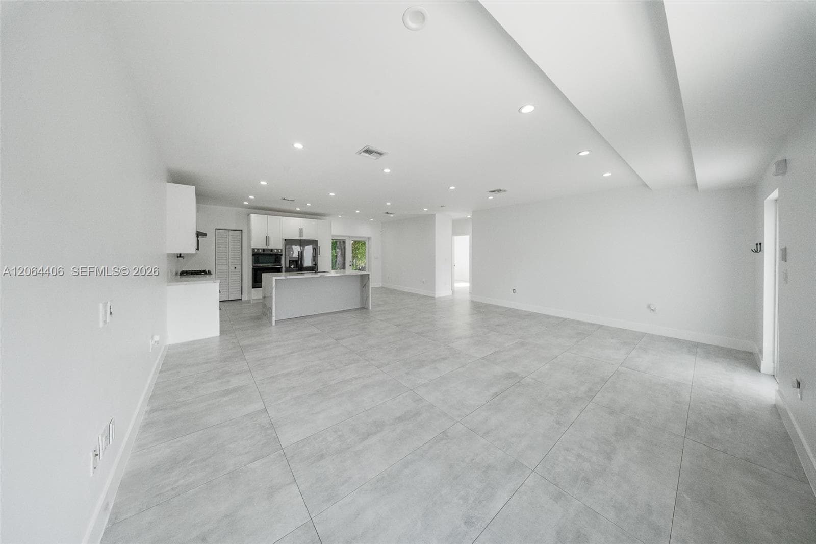 1935 SW 24th Ter, Miami FL 33145 photo 4