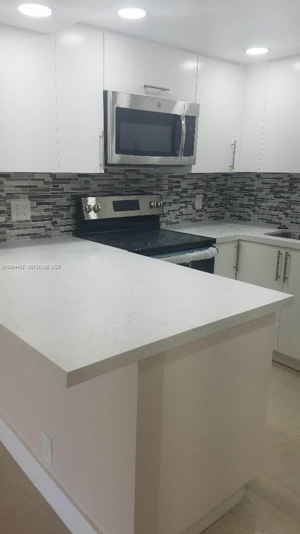 8290 Lake Dr # 209, Doral FL 33166 photo 2