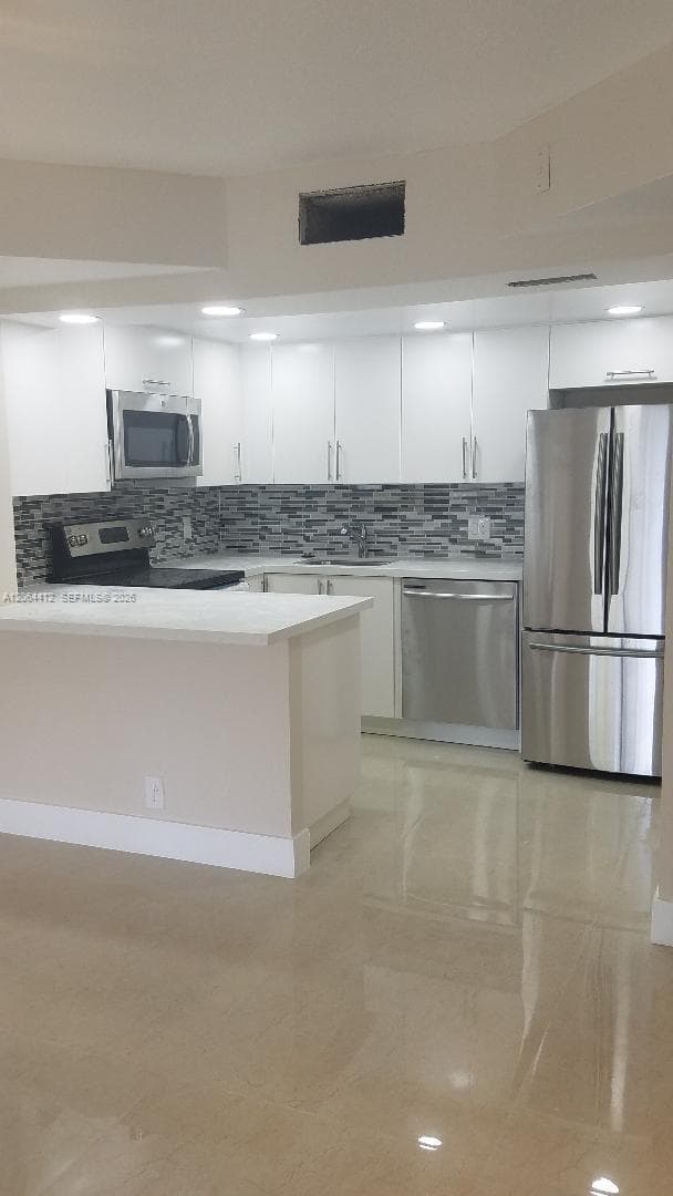 8290 Lake Dr # 209, Doral FL 33166 photo 4