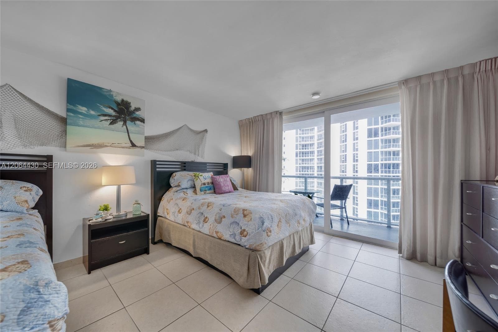 19201 N Collins Ave # 1117, Sunny Isles Beach FL 33160 photo 2