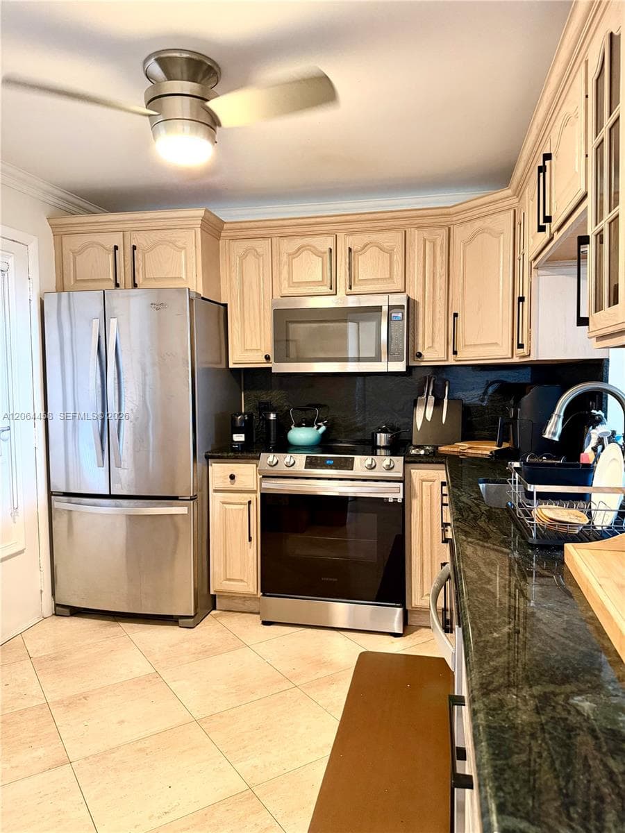 3750 NE 169th St # 311, North Miami Beach FL 33160 photo 4