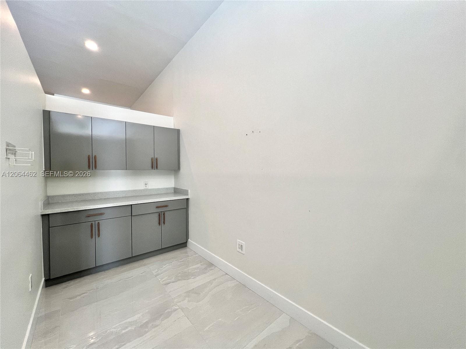 1400 Ponce De Leon Blvd, Coral Gables FL 33134 photo 4