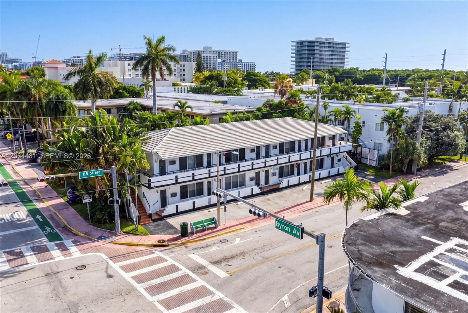 345 85th St, Miami Beach FL 33141 photo 4