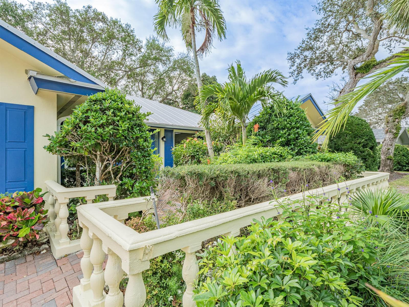 626 Honeysuckle Lane, Vero Beach FL 32963 photo 3