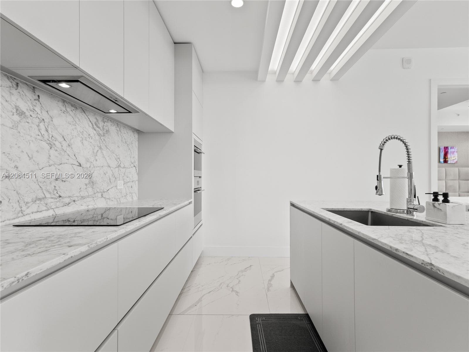 5775 Collins Ave # 405, Miami Beach FL 33140 photo 5
