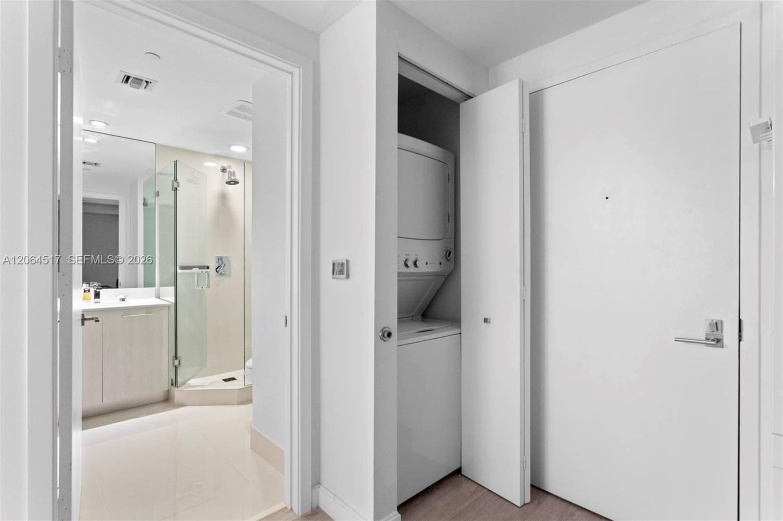 55 SW 9th St # 1105, Miami FL 33130 photo 2
