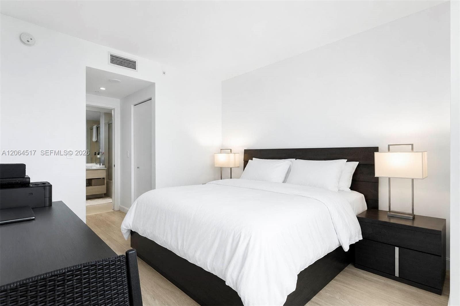 55 SW 9th St # 1105, Miami FL 33130 photo 5