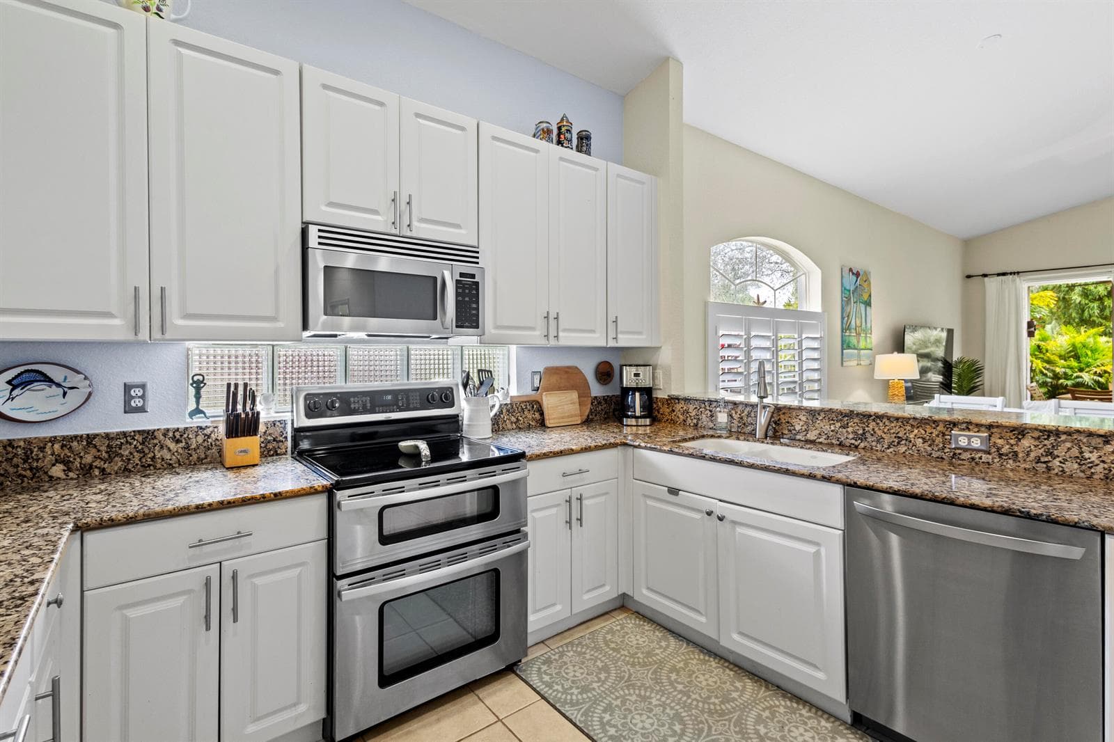 7085 SE CRICKET Court, Stuart FL 34997 photo 3