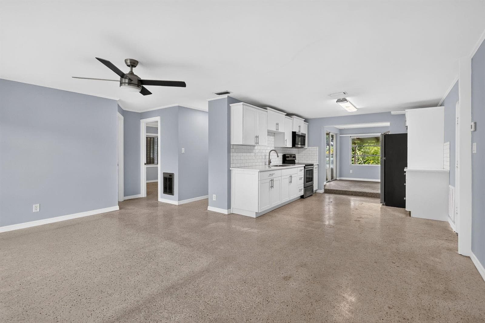 820 SE 13th Street, Stuart FL 34994 photo 4