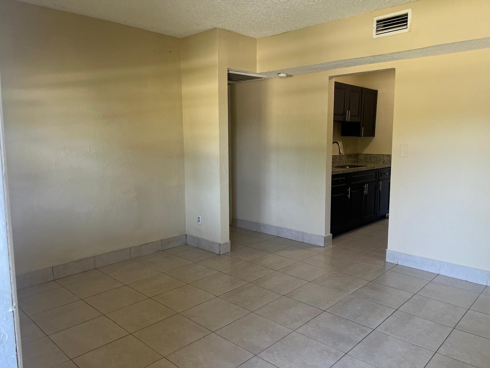 4721 NE 18th Avenue, Pompano Beach FL 33064 photo 2