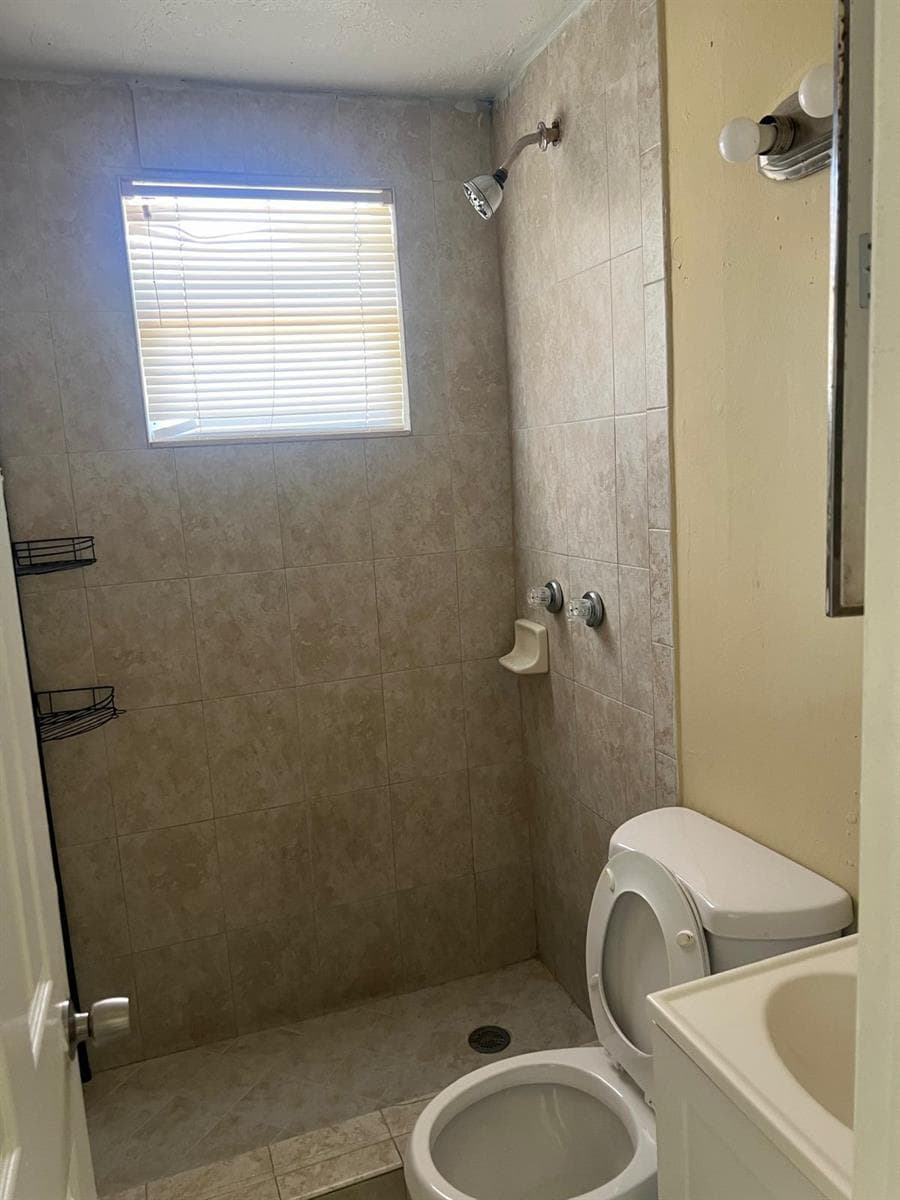 4721 NE 18th Avenue, Pompano Beach FL 33064 photo 3